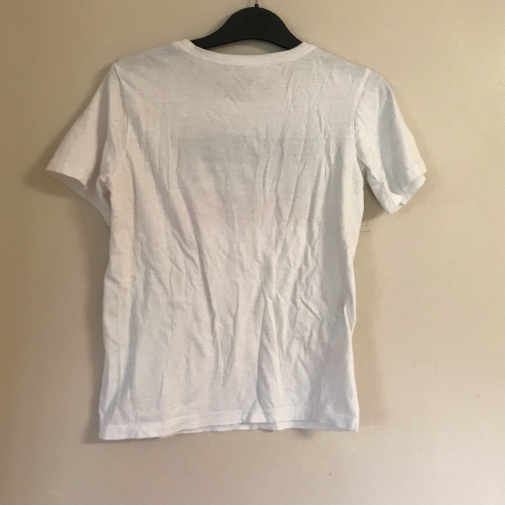 Levi’s basic tee!! - Picture 4 of 4
